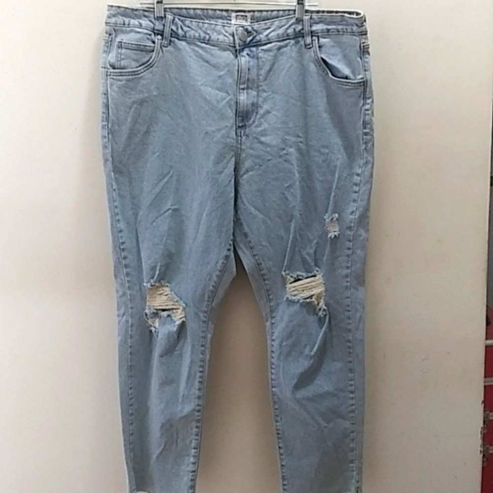 NWOT Cotton On Woman Jean Size 16